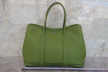 画像をギャラリービューアに読み込む, HERMES／エルメス ガーデンパーティＴＰＭ ネゴンダ アニスグリーン □M刻印 トートバッグ 700100173
