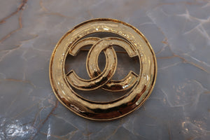 CHANEL/香奈儿 经典双C 圆形 胸针 镀金 Gold(金色) 胸针 500100129