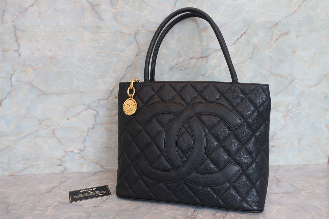 CHANEL/シャネル 復刻トート キャビアスキン ブラック/ゴールド金具 トートバッグ 700080172