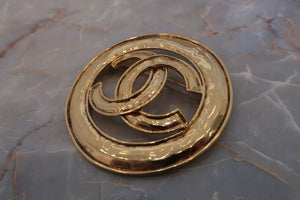 CHANEL/香奈儿 经典双C 圆形 胸针 镀金 Gold(金色) 胸针 500100129