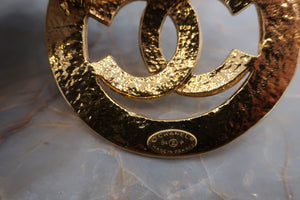 CHANEL CC mark Round brooch Gold plate Gold Brooch 500100129