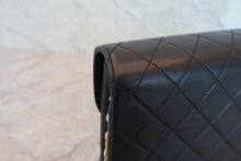 Load image into Gallery viewer, CHANEL Matelasse chain shoulder bag Lambskin Black/Gold hadware Shoulder bag 800080122
