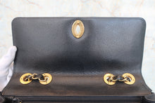 画像をギャラリービューアに読み込む, CHANEL/シャネル マドモアゼルチェーンショルダーバッグ キャビアスキン ブラック/ゴールド金具 ショルダーバッグ 800070120
