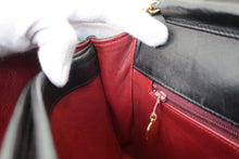 Load image into Gallery viewer, CHANEL Matelasse chain shoulder bag Lambskin Black/Gold hadware Shoulder bag 800080122
