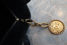 画像をギャラリービューアに読み込む, CHANEL/シャネル 復刻トート キャビアスキン ブラック/ゴールド金具 トートバッグ 800010106
