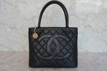 將圖片載入圖庫檢視器 CHANEL/シャネル 復刻トート キャビアスキン ブラック/ゴールド金具 トートバッグ 800080247
