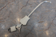 画像をギャラリービューアに読み込む, HERMES／エルメス バーキン35 クシュベル ホワイト/マットシルバー金具 □H刻印 ハンドバッグ 700020230
