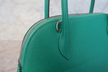 Load image into Gallery viewer, HERMES／BOLIDE 27 Epsom leather Vert vertigo Z Engraving Shoulder bag 700120127
