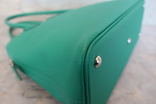 Load image into Gallery viewer, HERMES／BOLIDE 27 Epsom leather Vert vertigo Z Engraving Shoulder bag 700120127
