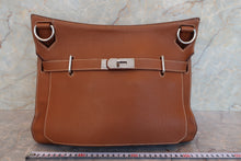 画像をギャラリービューアに読み込む, HERMES／エルメス ジプシエール34 トリヨンクレマンス ゴールド □O刻印 ショルダーバッグ 700070101
