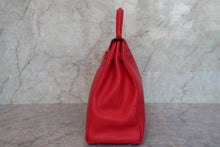 Load image into Gallery viewer, HERMES  KELLY 35 Gulliver leather Vermillon 〇Z Engraving Shoulder bag 700090182
