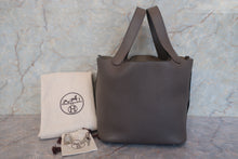 画像をギャラリービューアに読み込む, HERMES／エルメス ピコタンロックＭＭ トリヨンクレマンス エタン A刻印 ハンドバッグ 700120151
