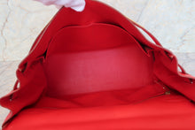 Load image into Gallery viewer, HERMES  KELLY 35 Gulliver leather Vermillon 〇Z Engraving Shoulder bag 700090182
