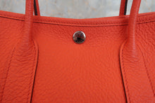 将图片加载到图库查看器，HERMES GARDEN PARTY TPM Country leather Orange poppy X刻印 Tote bag 800070070
