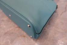 Load image into Gallery viewer, HERMES／BOLIDE 27 Swift leather Blue atoll X Engraving Shoulder bag 800040048
