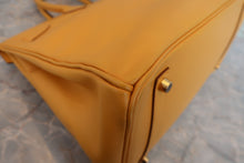 将图片加载到图库查看器，HERMES BIRKIN 35 Graine Couchevel leather Jaune □D刻印 Hand bag 800070068
