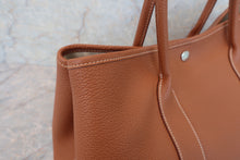 将图片加载到图库查看器，HERMES GARDEN PARTY PM Negonda leather Gold □P刻印 Tote bag 600060184
