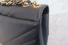 画像をギャラリービューアに読み込む, CHANEL/シャネル バイアスステッチチェーンショルダーバッグ キャビアスキン ブラック/ゴールド金具 ショルダーバッグ 800010123
