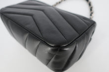 將圖片載入圖庫檢視器 CHANEL/シャネル Vステッチチェーンショルダーバッグ キャビアスキン ブラック/シルバー金具 ショルダーバッグ 800100084
