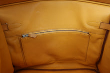 将图片加载到图库查看器，HERMES BIRKIN 35 Graine Couchevel leather Jaune □D刻印 Hand bag 800070068
