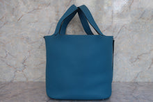 将图片加载到图库查看器，HERMES PICOTIN LOCK GM Clemence leather Blue izmir □Q刻印 Hand bag 600090269
