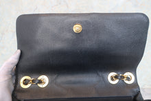 将图片加载到图库查看器，CHANEL/香奈儿 垂直针迹 链条包 荔枝皮 Black/Gold hadware(黑色/金色金属) 肩背包 800010123
