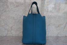 将图片加载到图库查看器，HERMES PICOTIN LOCK GM Clemence leather Blue izmir □Q刻印 Hand bag 600090269
