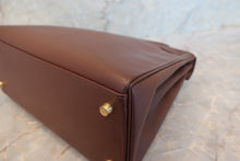 将图片加载到图库查看器，HERMES KELLY 28 Graine Couchevel leather Chocolat □B刻印 Hand bag 600110042
