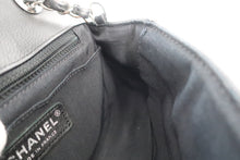 將圖片載入圖庫檢視器 CHANEL/シャネル Vステッチチェーンショルダーバッグ キャビアスキン ブラック/シルバー金具 ショルダーバッグ 800100084
