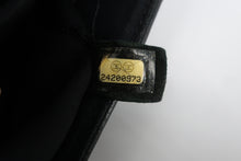 將圖片載入圖庫檢視器 CHANEL/シャネル Vステッチチェーンショルダーバッグ キャビアスキン ブラック/シルバー金具 ショルダーバッグ 800100084
