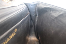 将图片加载到图库查看器，CHANEL/香奈儿 垂直针迹 链条包 荔枝皮 Black/Gold hadware(黑色/金色金属) 肩背包 800010123
