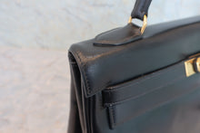 画像をギャラリービューアに読み込む, HERMES／エルメス ケリー32 ボックスカーフ ブラック 〇J刻印 ショルダーバッグ 800050059
