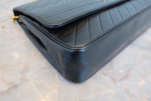 將圖片載入圖庫檢視器 CHANEL/シャネル バイアスステッチプッシュロックチェーンショルダーバッグ ラムスキン ブラック/ゴールド金具 ショルダーバッグ 800080167
