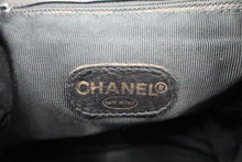 將圖片載入圖庫檢視器 CHANEL/シャネル マトラッセチェーンリュック キャビアスキン ブラック/ゴールド金具 リュック 800090212
