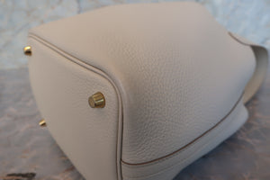 HERMES／エルメス ピコタンロックＰＭ トリヨンクレマンス ベトン U刻印 ハンドバッグ 700100016