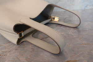 HERMES／エルメス ピコタンロックＰＭ トリヨンクレマンス ベトン U刻印 ハンドバッグ 700100016