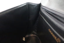 Load image into Gallery viewer, CHANEL Medium Matelasse single flap chain shoulder bag Lambskin Black/Gold hadware Shoulder bag 600040080
