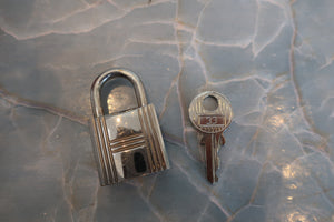 HERMES／エルメス ピコタンロックＰＭ トリヨンクレマンス ルージュガランス □R刻印 ハンドバッグ 700050030