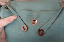 将图片加载到图库查看器，HERMES LINDY 30 Clemence leather Blue atoll A刻印 Shoulder bag 600080184
