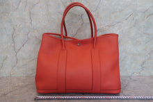 Load image into Gallery viewer, HERMES  GARDEN PARTY PM Negonda leather Sanguine □Q Engraving Tote bag 700120109
