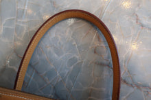 Load image into Gallery viewer, HERMES BOLIDE 35 Fjord leather Natural sable 〇Z Engraving Shoulder bag 600060074
