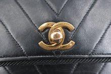 將圖片載入圖庫檢視器 CHANEL/シャネル Vステッチチェーンショルダーバッグ ラムスキン ブラック/ゴールド金具 ショルダーバッグ 800090241
