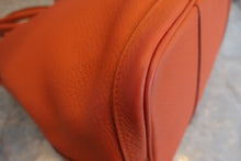 Load image into Gallery viewer, HERMES  GARDEN PARTY PM Country leather Orange poppy □R Engraving Tote bag 800010082
