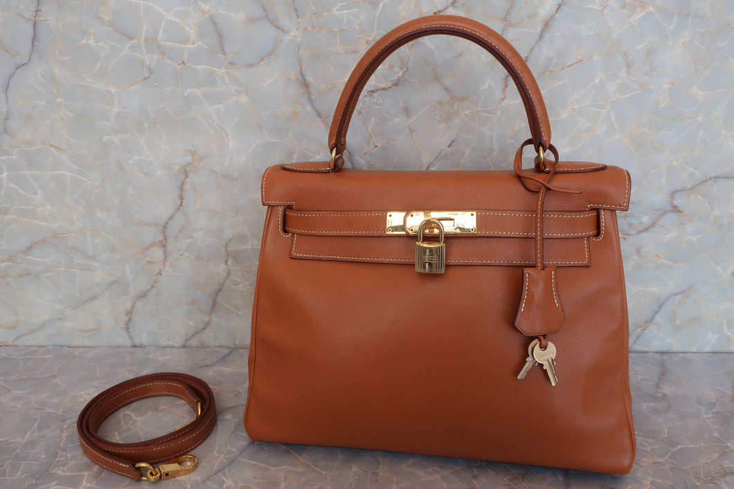 HERMES KELLY 28 Swift leather Gold 〇Y刻印 Shoulder bag 600080176