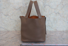 将图片加载到图库查看器，HERMES PICOTIN LOCK CASAQUE MM Clemence leather Etoupe gray/Gold □P刻印 Hand bag 800070093
