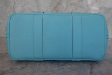 将图片加载到图库查看器，HERMES GARDEN PARTY PM Country leather Blue atoll T刻印 Tote bag 800010083
