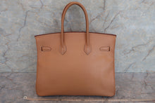 Load image into Gallery viewer, HERMES BIRKIN 35 Graine Couchevel leather Natural □A Engraving Hand bag 600070135
