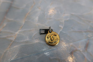 CHANEL CC mark chain tote bag Lambskin Black/Gold hadware Tote bag 600040075
