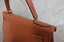 Load image into Gallery viewer, HERMES KELLY 28 Box carf leather Natural Hand bag 600090145
