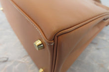 Load image into Gallery viewer, HERMES KELLY 28 Box carf leather Natural 〇X Engraving Hand bag 600120265
